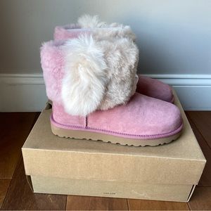 NWT UGG Classic Mini Wisp Boot Pink